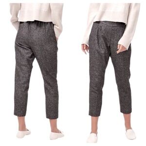 Aritzia  Babaton Cohen Crop Wool Blend Pants Pleated Size 2